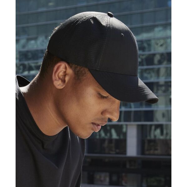 Technical mesh trucker Thumbnail